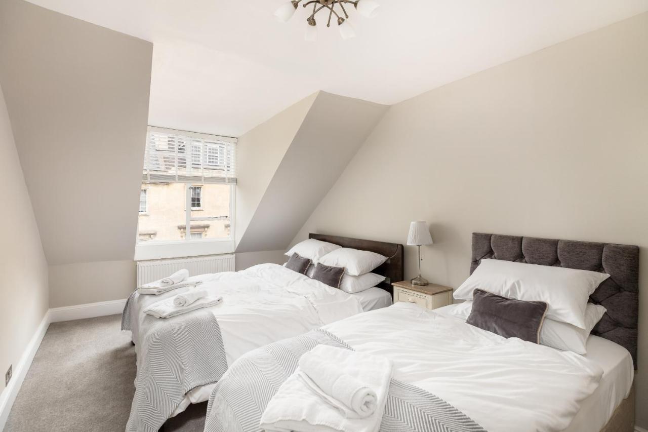 5 Bedroom Magnificent Georgian Townhouse- City Centre Bath Exterior photo