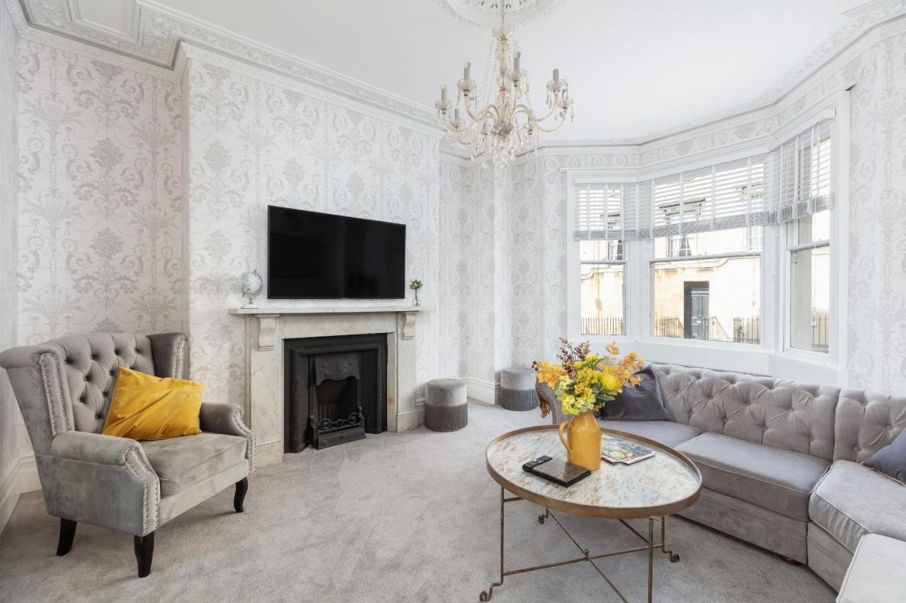 5 Bedroom Magnificent Georgian Townhouse- City Centre Bath Exterior photo