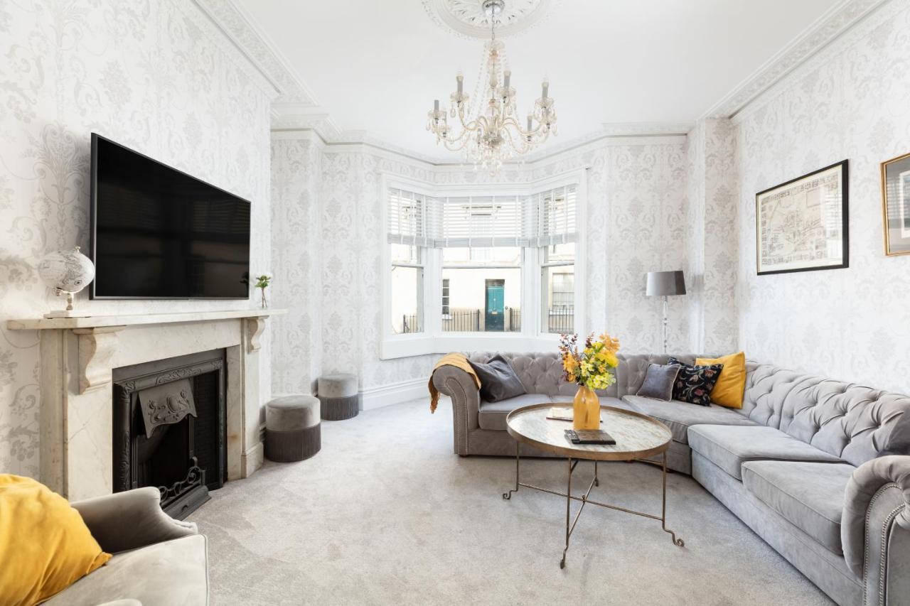 5 Bedroom Magnificent Georgian Townhouse- City Centre Bath Exterior photo